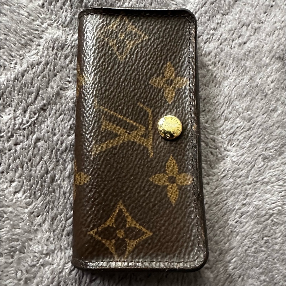 LV 4 Key Holder